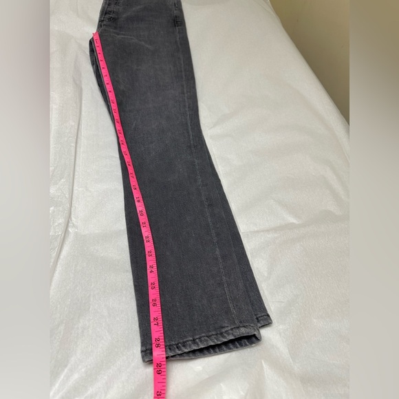 Olivia Ankle High Rise Slim in Silvermist
Citizens of Humanity🩶 - Picture 4 of 14